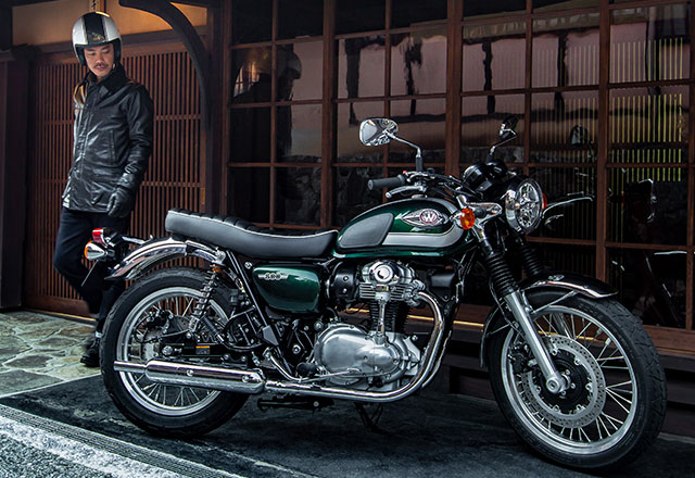 W800